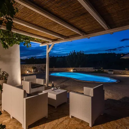 Ferienhaus Trullolive By Trullicervarolo